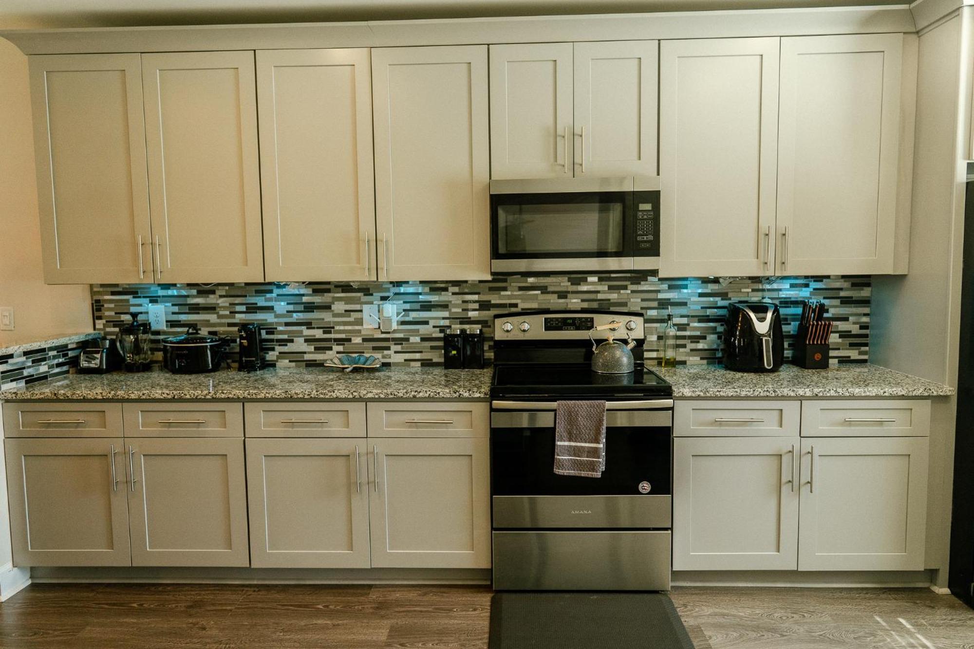 Enjoy This Mini-Mansion Near Downtown And The Airport! Atlanta Eksteriør billede