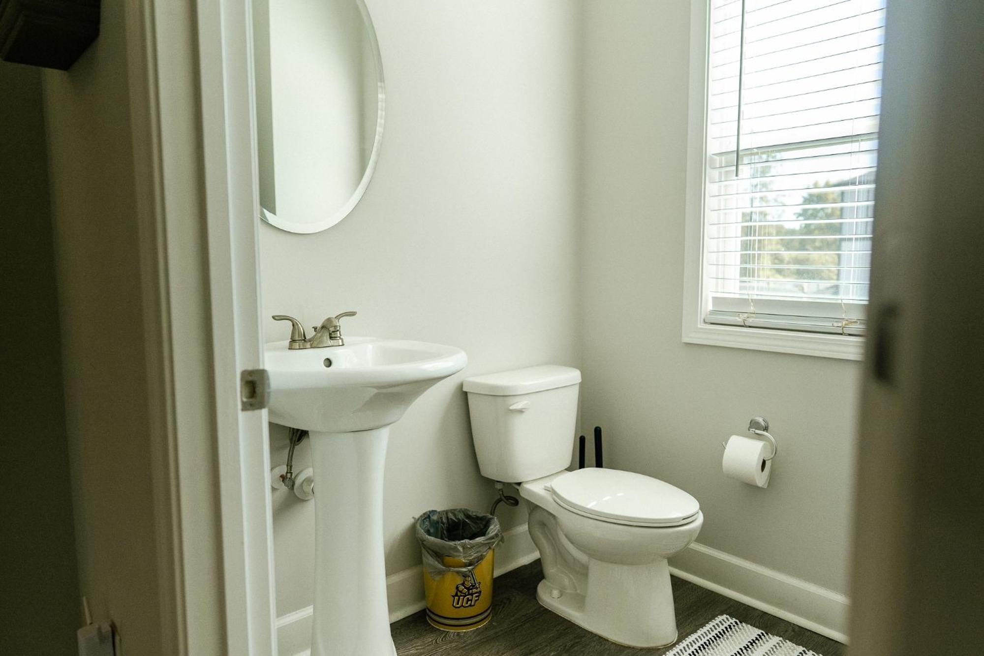Enjoy This Mini-Mansion Near Downtown And The Airport! Atlanta Eksteriør billede
